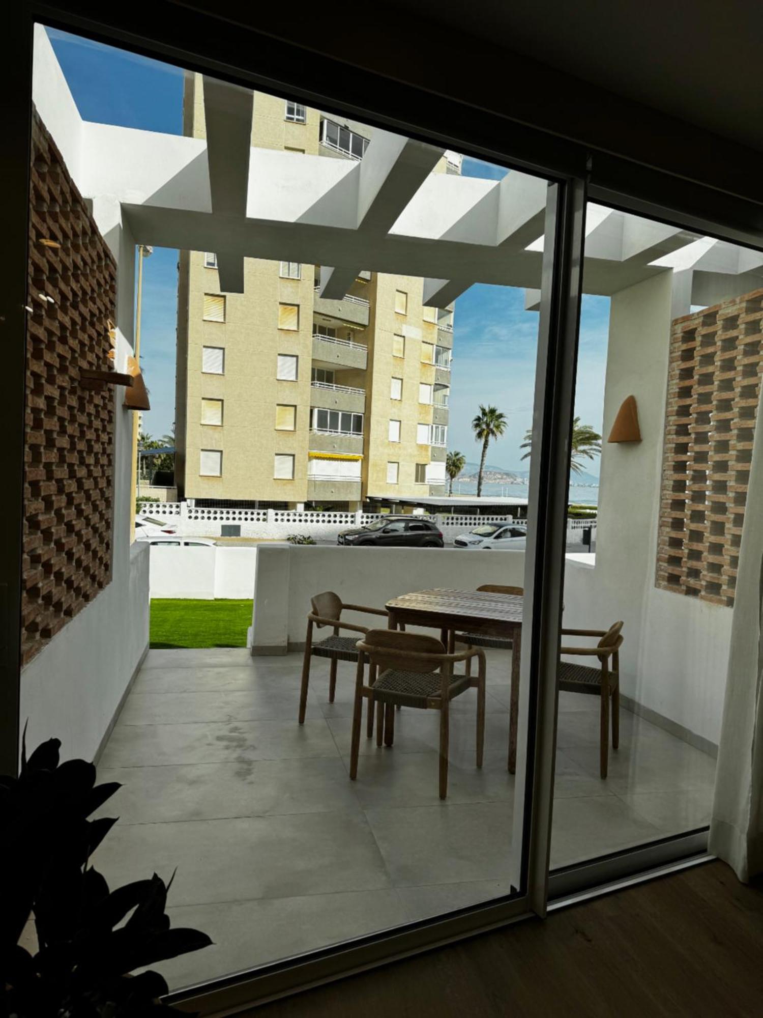 Reyes Catolicos Premium Beach, Playa Urbanova, Аликанте Экстерьер фото