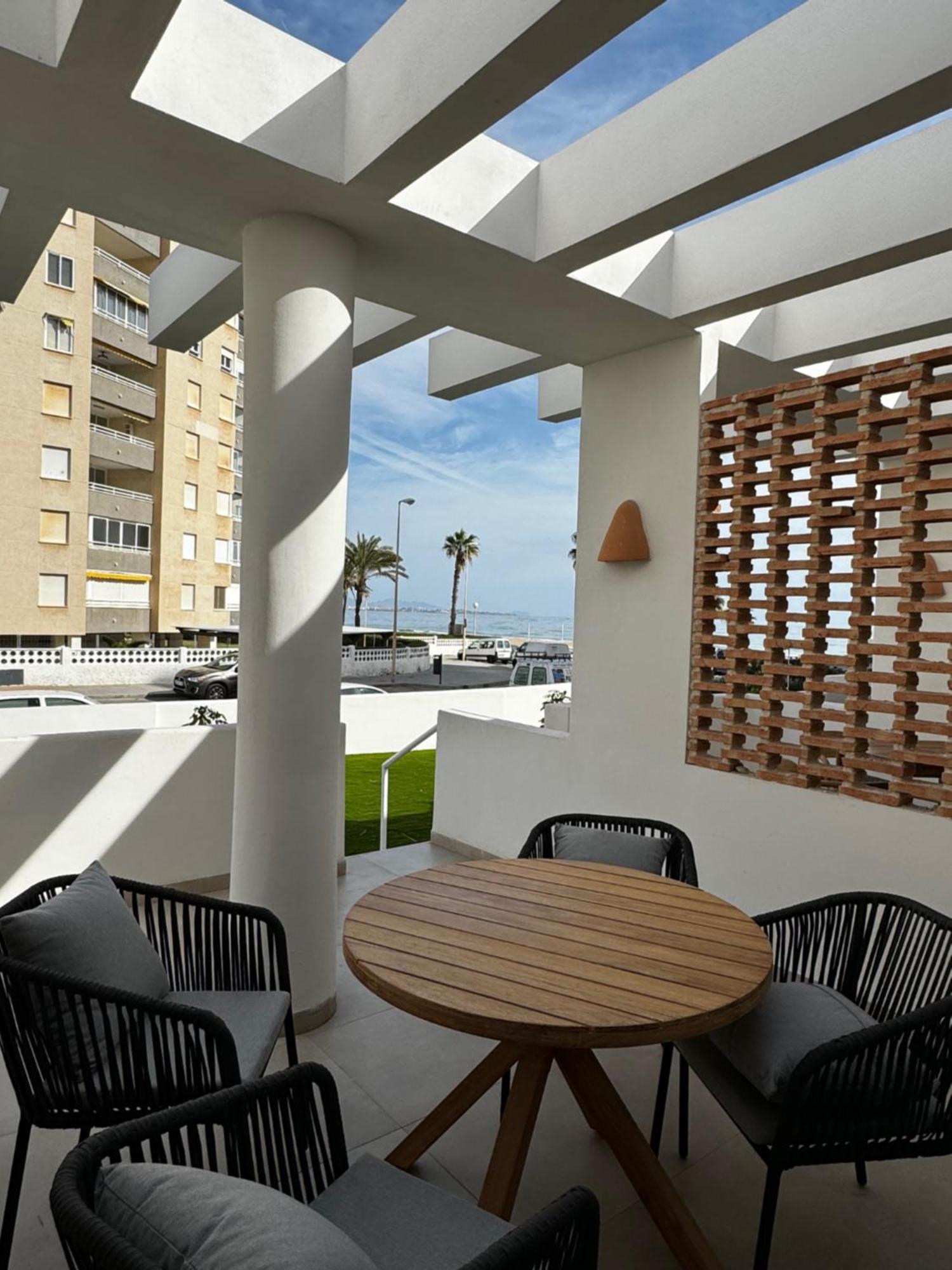 Reyes Catolicos Premium Beach, Playa Urbanova, Аликанте Экстерьер фото