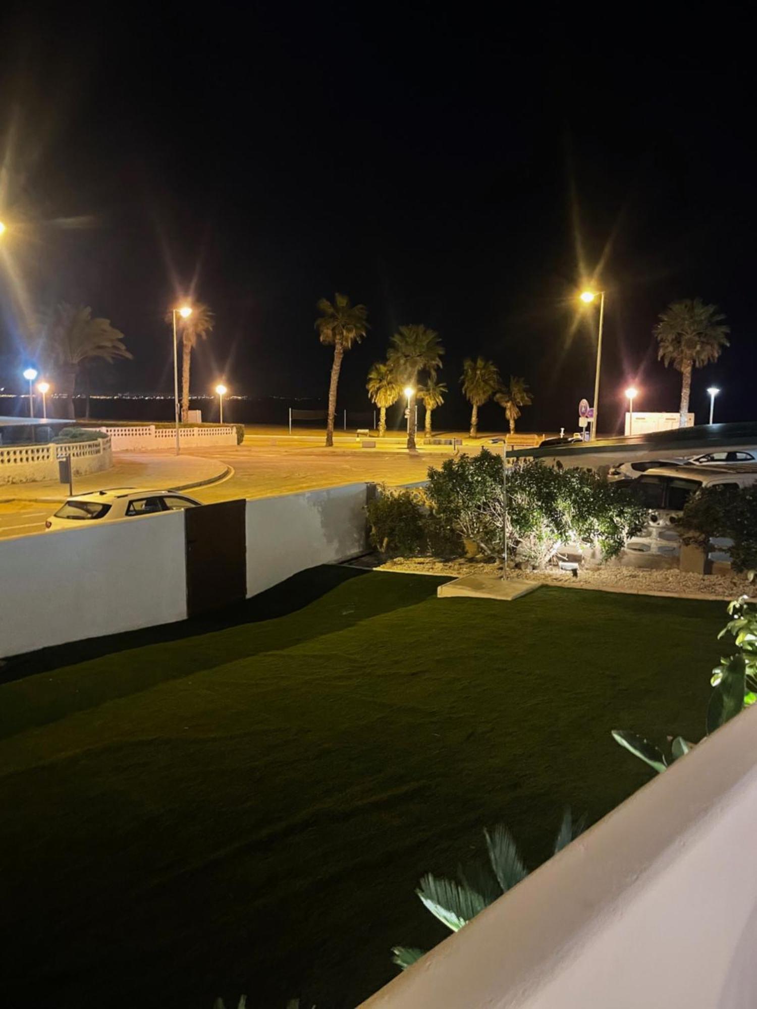 Reyes Catolicos Premium Beach, Playa Urbanova, Аликанте Экстерьер фото